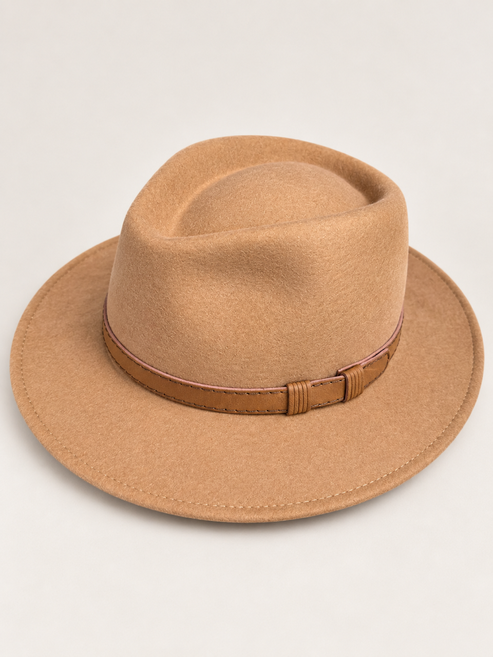 Wollhut camel