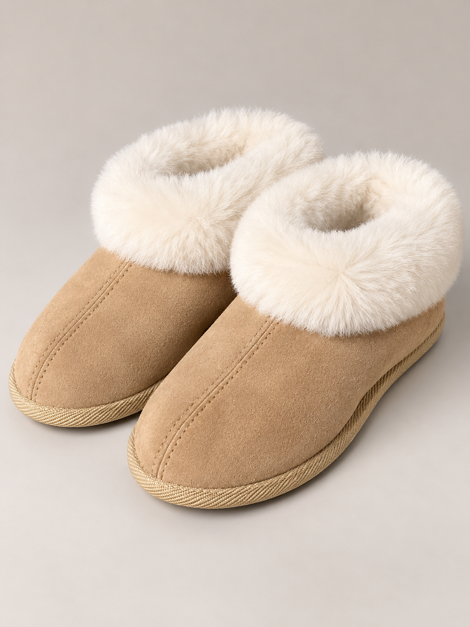 Fell-Hausschuhe mit Ledersohle, beige