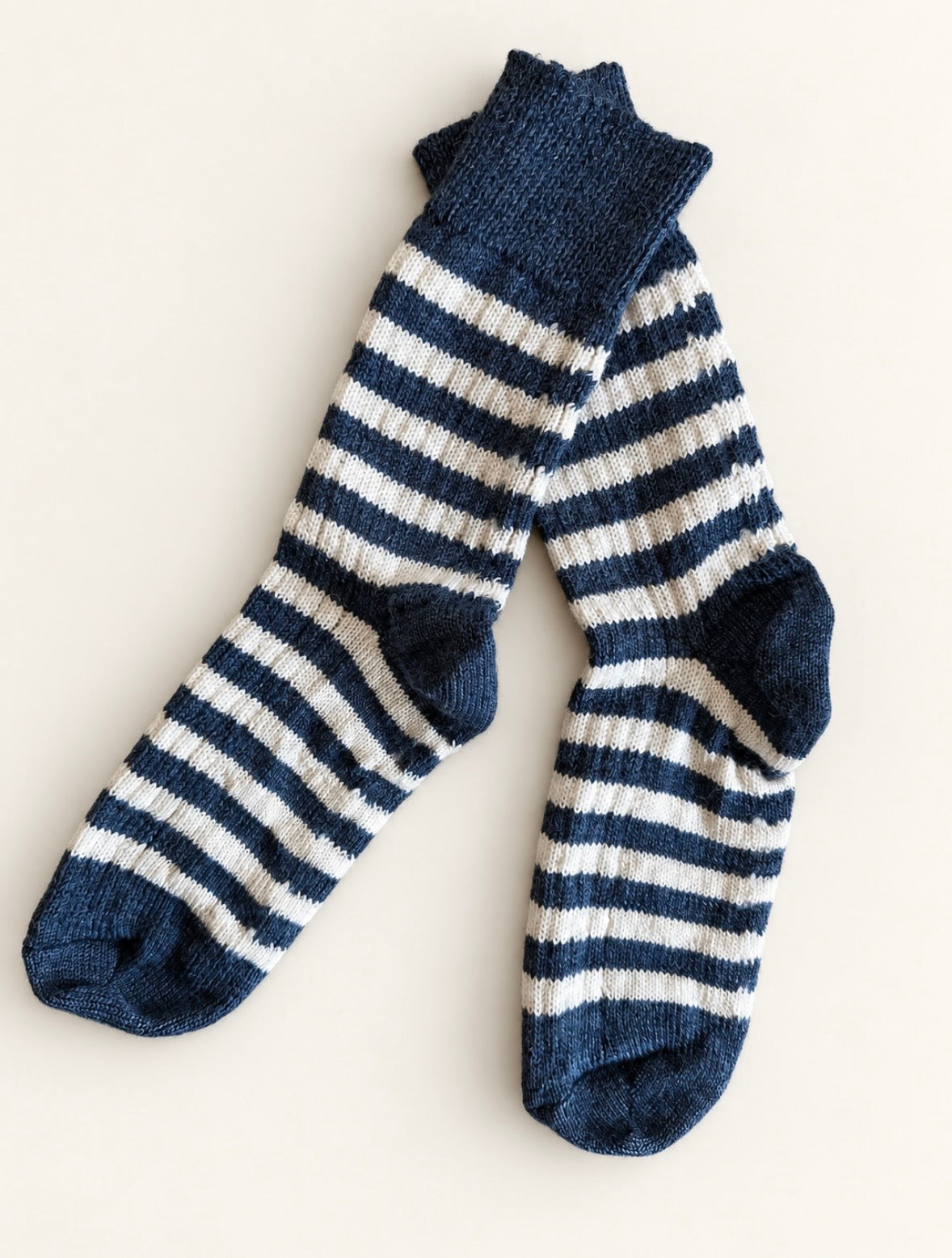 Wollsocken Streifen blau-weiß